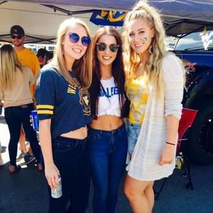 Meet your Posher, Jillian